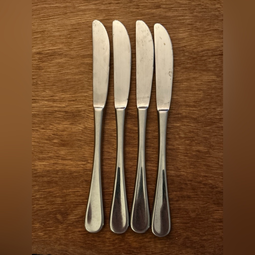 Oneida Flight Reliance USA Stainless Flatware 4 Dinner Knives 9”
